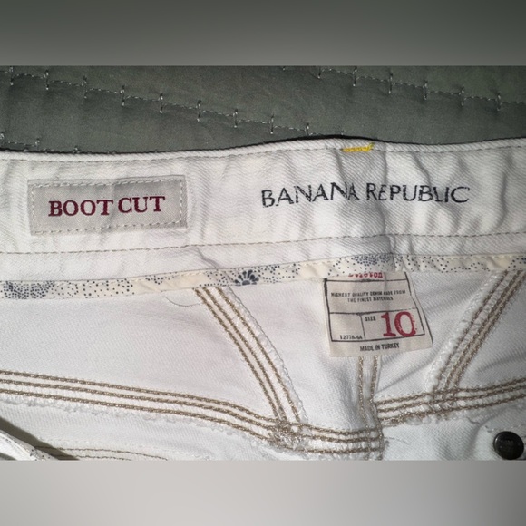 Banana Republic White Flared boot cut Jeans. Size 10 Sum-06 NWOT - Picture 9 of 12